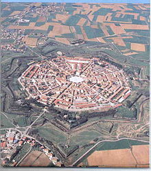 220px-Palmanova_aerea