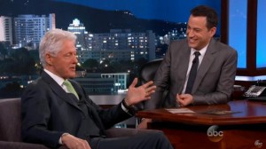 BILL CLINTON DURANTE L'INTERVISTA IN TV AL "KIMMEL LIVE SHOW"