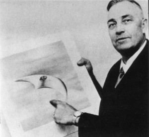 IL PRIMO TESTIMONE OCULARE DI UN UFO DELLA STORIA RECENTE, KENNETH ARNOLD