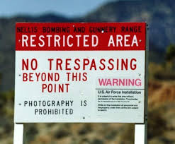 DIVIETO DI AVVICINARSI ALL'AREA 51