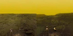 DUE PANORAMI ACCOSTATI: L'OGGETTO BIANCO COMPARE IN QUELLO A DESTRA