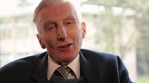 L'ASTRONOMO MARTIN REES