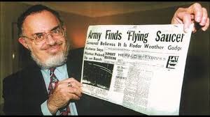 IL FISICO STANTON T. FRIEDMAN