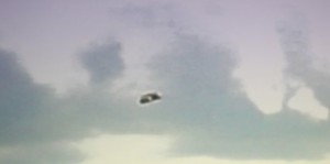 UN UFO SOPRA UN CAMPO AD AVEBURY?