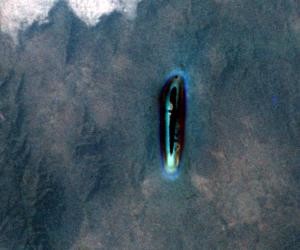 UNA FOTO SCATTATA DURANTE LA MISSIONE GEMINI IV CON 'OGGETTO MISTERIOSO