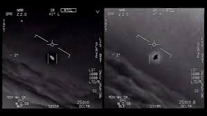UN UFO RIPRESO DA CACCIA DELLA MARINA MILITARE STATUNITENSE