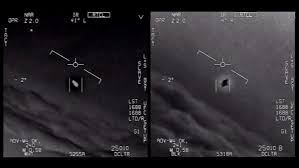 GLI UFO RIPRESI DA CACCIA DELLA MARINA MILITARE STATUNITENSE