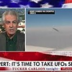L'ESPERTO NUCK POPE E IL CONDUTTORE CARLSON TUCKER