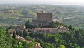 IL CASTELLO DI MONTEFIORE CONCA, VICINO A RIMINI