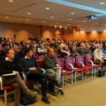 LA SALA AFFOLLATA DEL MEETING "FIGLI DELLE STELLE"