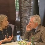 ALBERTO NEGRI E SABRINBA PIERAGOSTINI DURANTE UNA PAUSA