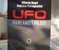 "UFO: PARLANO I PILOTI"  RELENCA LE VARIE FONTI CHE REGISTRANO ANOMALIE IN VOLO