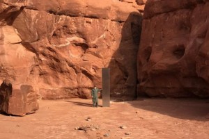 IL MONOLITE METALLICO SCOPERTO NEL DESERTO DELLO UTAH, Stati Uniti