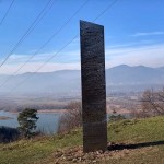 LA BARRA DI METALLO APPARSA IN ROMANIA