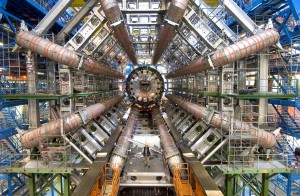IL LARGE HADRON COLLIDER, L'ACCELERATORE DI PARTICELLE DEL CERN