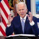 IL PRESIDENTE BIDEN NELLO STUDIO OVALE