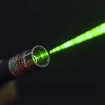 UN PUNTATORE LASER
