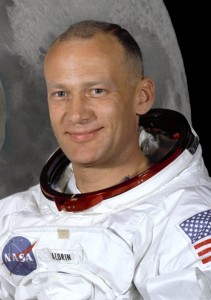 BUZZ ALDRIN, NELLA IMMAGINE UFFICIALE DELLA NASA